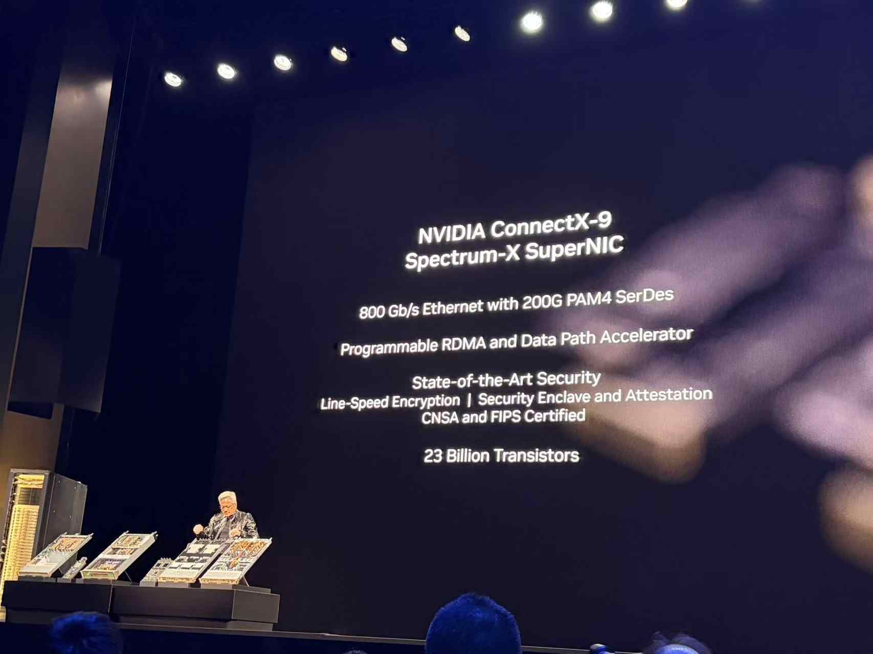 物理AI革新未来 黄仁勋解析计算生态变革(图18) 物理AI革新未来 黄仁勋解析计算生态变革(图18)