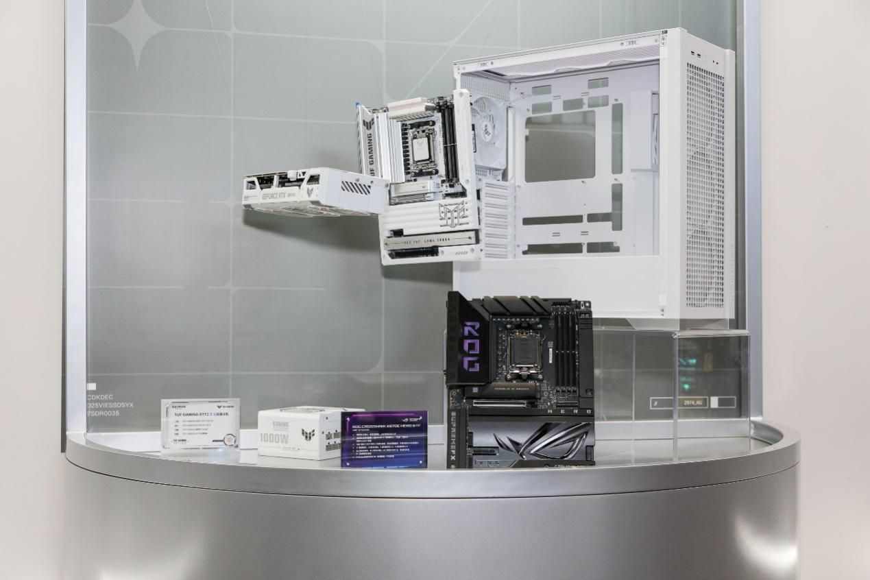 ROG新主板突破次元壁垒 全新电竞体验震撼亮相(图8)