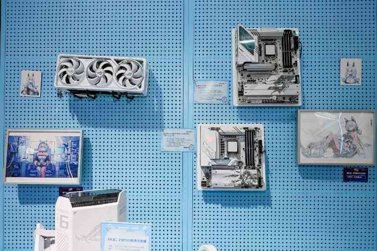 ROG玩+乐园：二次元IP联名电竞硬件展台全解析(图13)