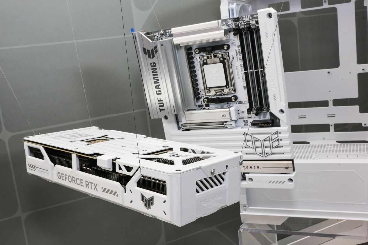 ROG玩+乐园：二次元IP联名电竞硬件展台全解析(图21)