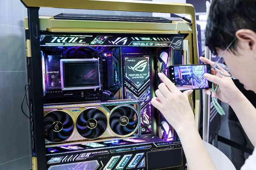 ROG玩+乐园：二次元IP联名电竞硬件展台全解析(图23)