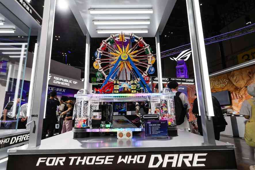 ROG玩+乐园：二次元IP联名电竞硬件展台全解析(图25)