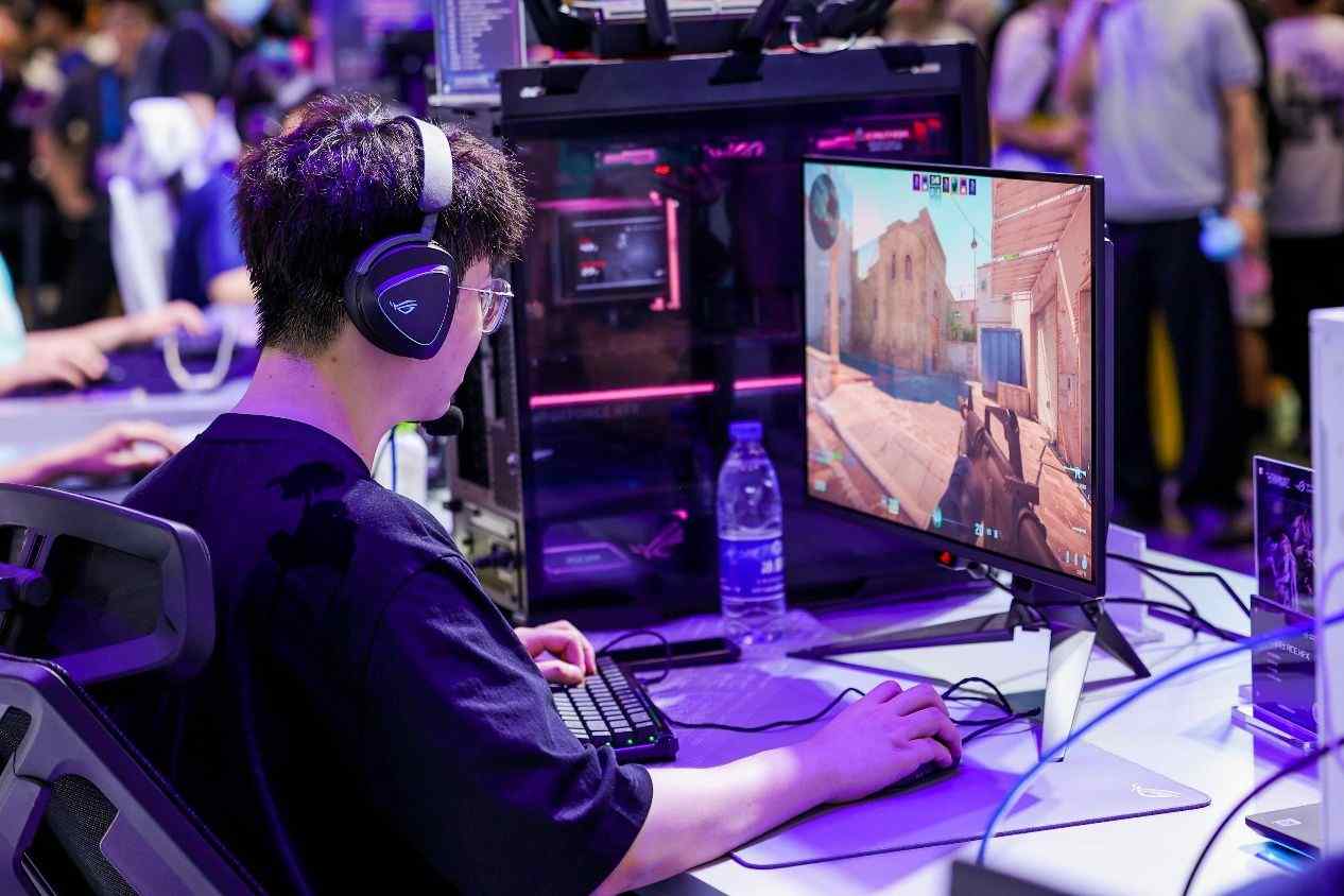 ROG玩+乐园：二次元IP联名电竞硬件展台全解析(图29)