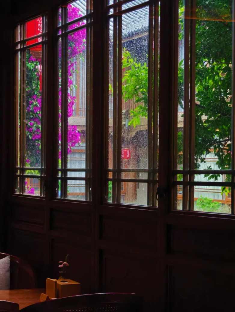 一扇窗，连接自然与内心的旅行艺术(图7)