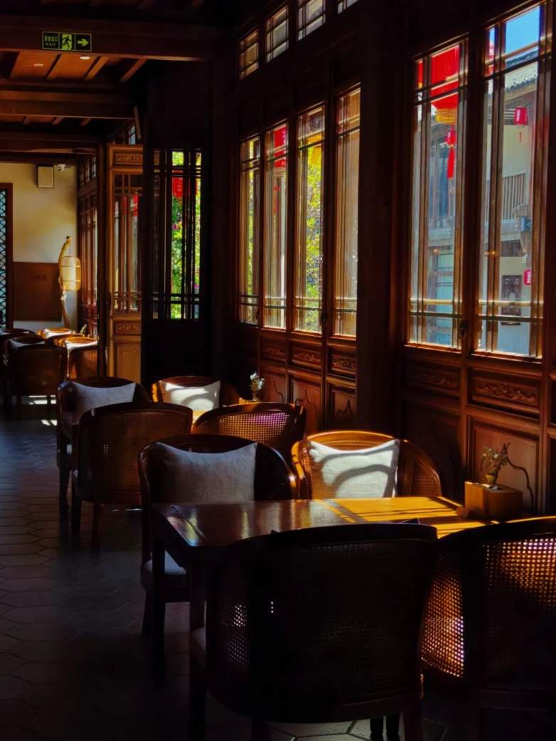 一扇窗，连接自然与内心的旅行艺术(图11)