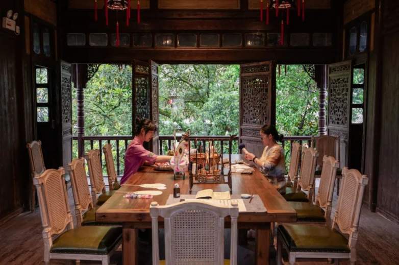 一扇窗，连接自然与内心的旅行艺术(图14)