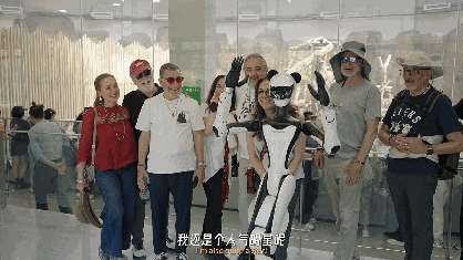 星动纪元星动Q5在成都网红景点当“旅游搭子”！(图4)