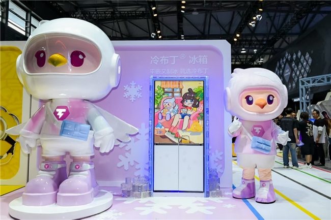 TCL华星展示全尺寸电竞显示解决方案 印刷OLED技术引领行业创新(图2)