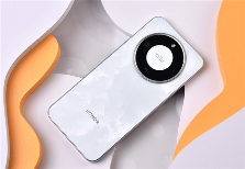 2025防摔最强手机荣耀X70发布：防弹级防护+8300mAh续航(图1)