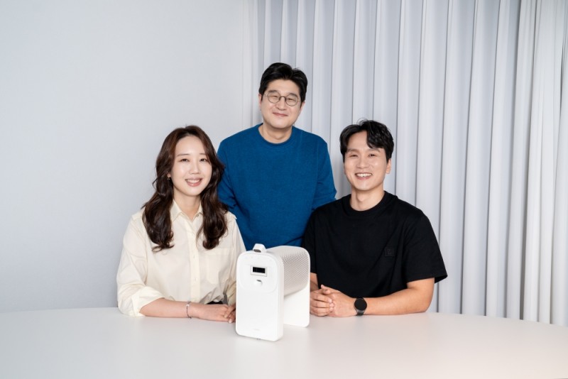 三星绚幕激光投影仪Premiere 5技术解析：超短焦与触控交互革新体验(图1)