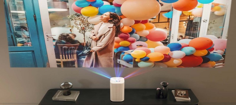 三星绚幕激光投影仪Premiere 5技术解析：超短焦与触控交互革新体验(图3)