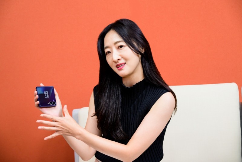 三星One UI 8携手AI技术重塑折叠屏体验(图2)