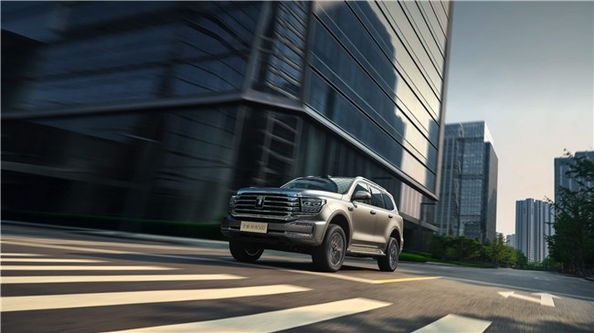 30万左右SUV推荐：国产车型全面解析，蓝山坦克哈弗谁更值得选(图1)