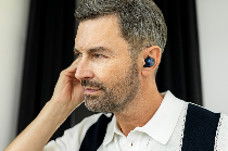 当黑胶豆染上午夜蓝：Technics 60周年的深邃献礼，四色如律至臻原音(图5)