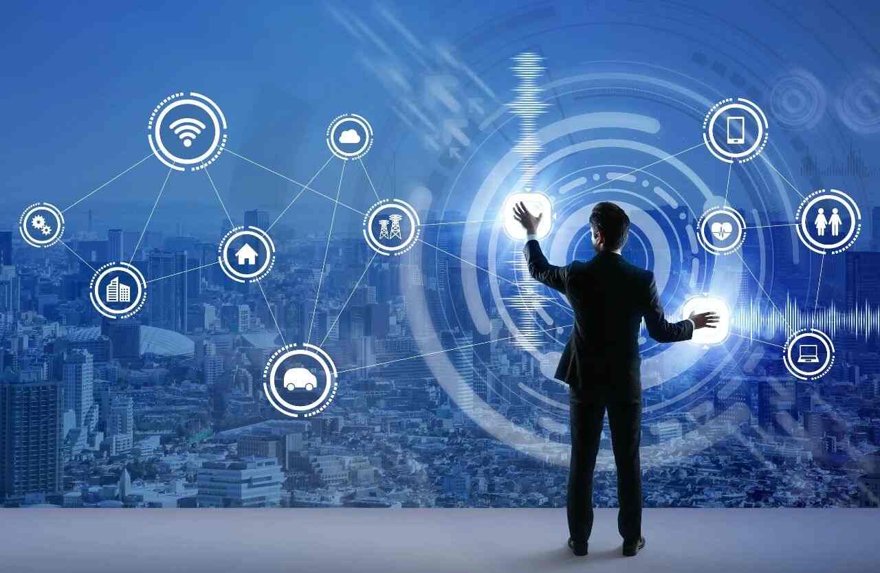 AI转型新范式：数据驱动成为企业智能化关键(图1)