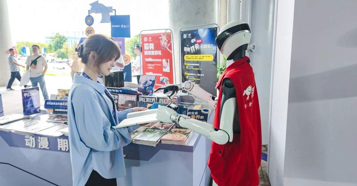 机器人嘉宾星动Q5助力科幻展会体验升级(图3)