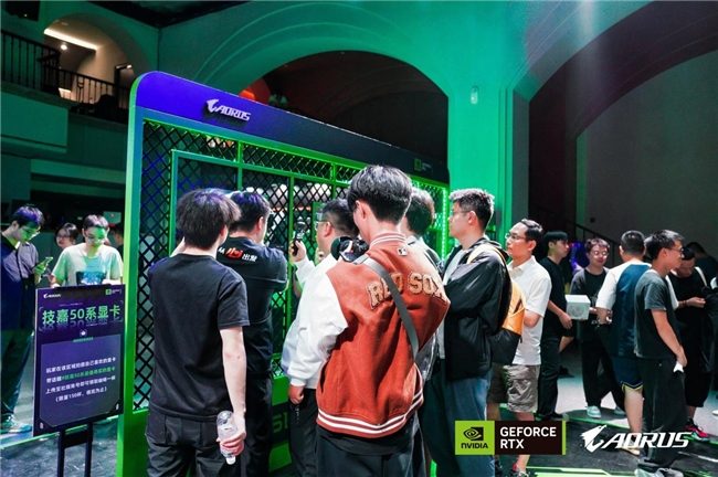 NVIDIA RTX 50系显卡引领沉浸式技术体验，揭晓全景光追与AI渲染突破(图5)